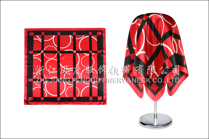 中國銀行 真絲小方巾 規格：53x53