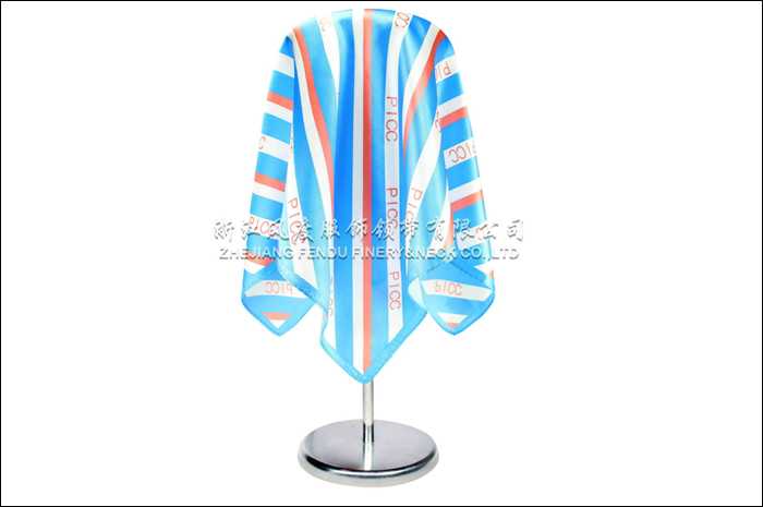 PICC保險 真絲小方巾 規格：53x53cm