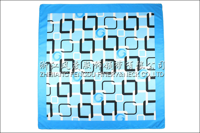 廣西廣播電視臺 仿絲小方巾 規格：53x53cm