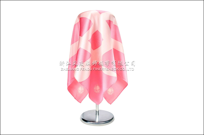 國家電網 真絲中方巾 規格：60x60cm