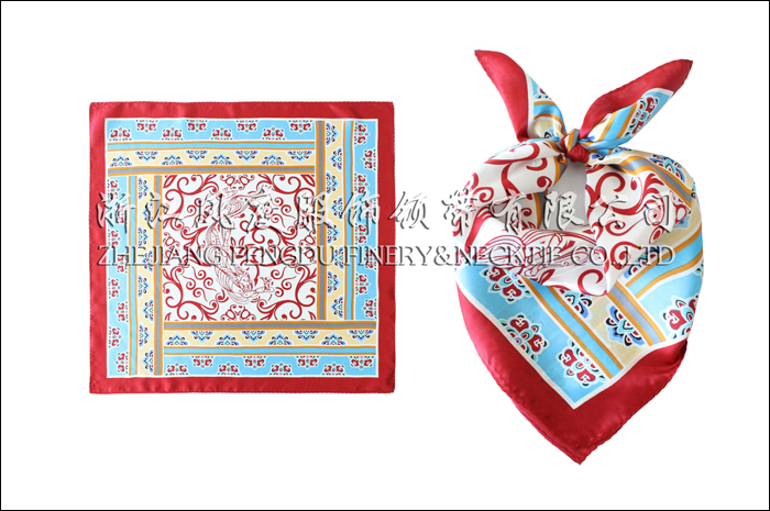 中國大禮堂 真絲小方巾 規格：53x53cm