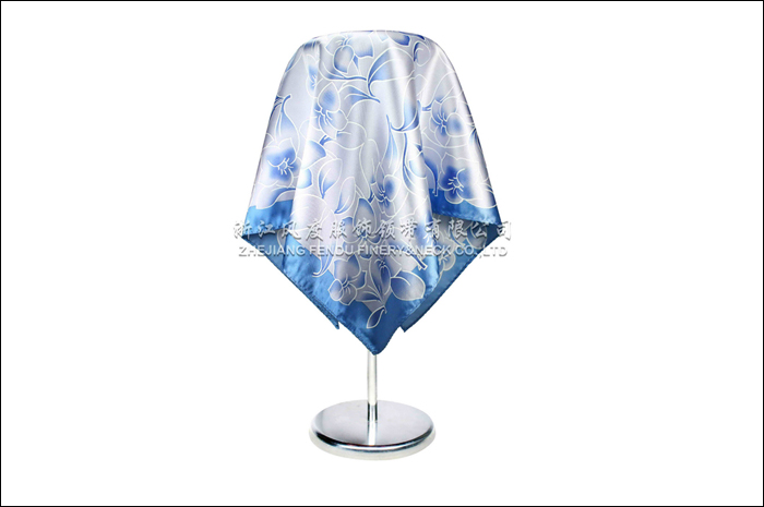 十堰人民醫院 仿絲中方巾 規格：60x60cm