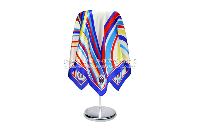 西北醫院 真絲小方巾 規格：53x53cm