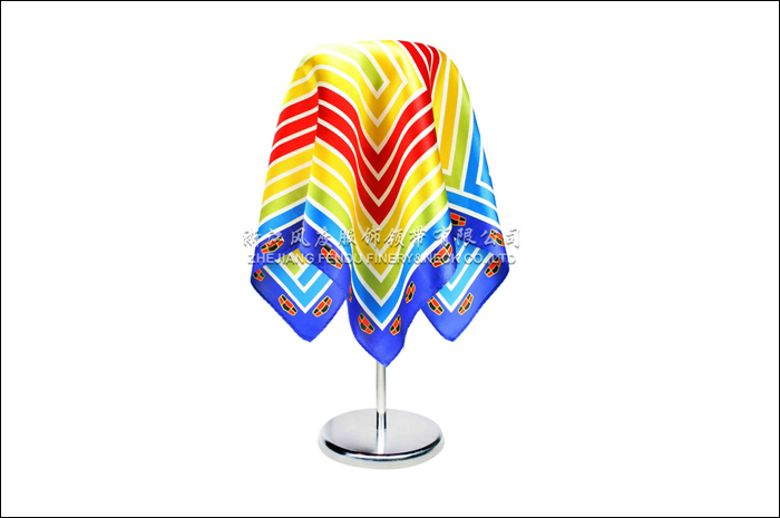 雪佛蘭 真絲小方巾 規格：53x53cm