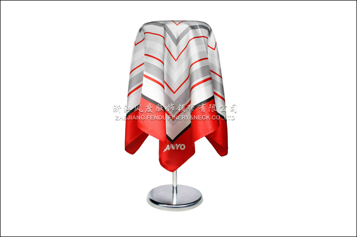 三洋電器 真絲小方巾 規格：50x50cm